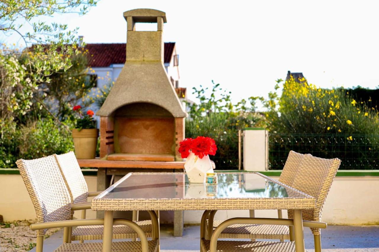The Florens Residence Near The Beach With The Pool, Bbq And Kids Playground, Zadar Diklo Eksteriør billede